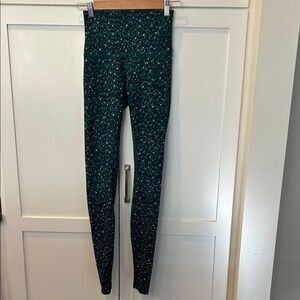 Lululemon - Green Patterned Leggings